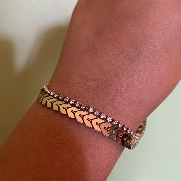 American Eagle Gold and Silver Crystal Bracelet - Picture 3 of 8